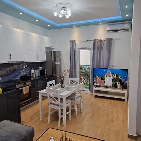 Luxury Apartment Kato Patissia Athens Exterior photo